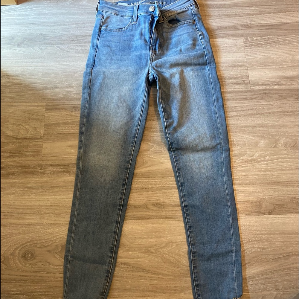 American Eagle High Rise Jeans